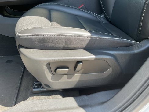 Used 2023 Buick Envision Essence image 7