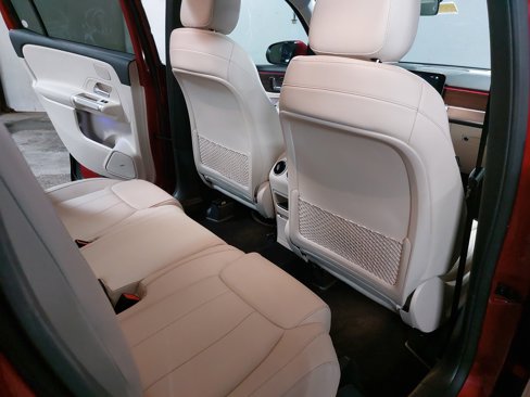 Used 2021 Mercedes-Benz GLB 250 image 12