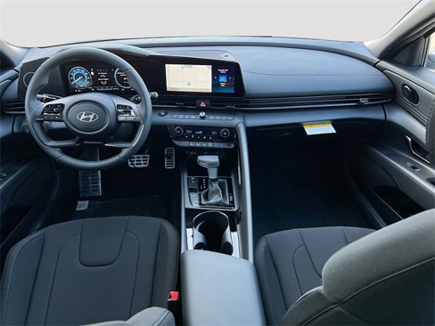 New 2025 Hyundai Elantra SEL image 22