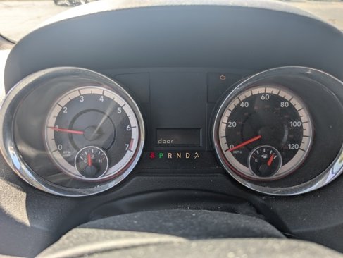 Used 2015 Dodge Grand Caravan SXT image 15