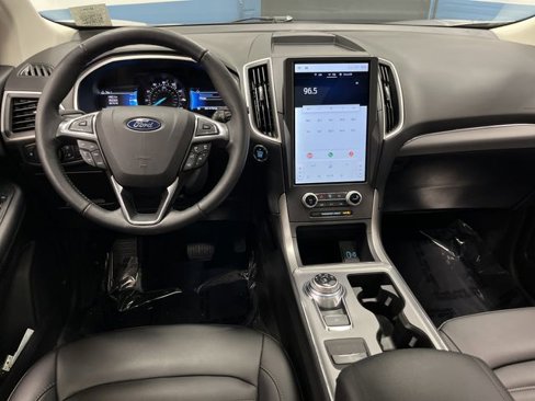 Used 2021 Ford Edge SEL w/ Convenience Package image 5