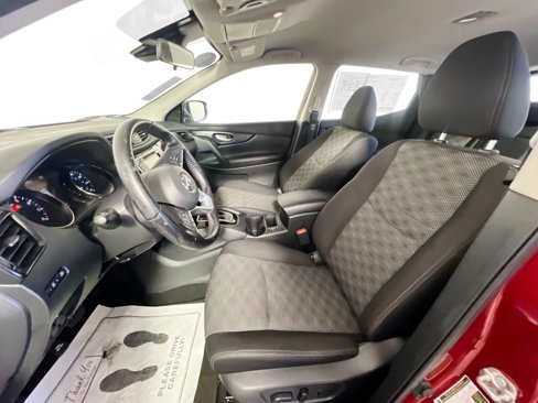 Used 2021 Nissan Rogue Sport SV image 14