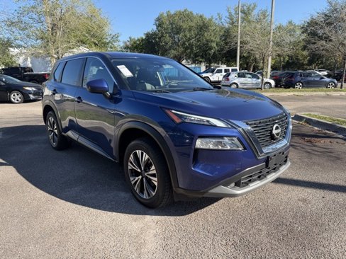 Used 2023 Nissan Rogue SV image 1