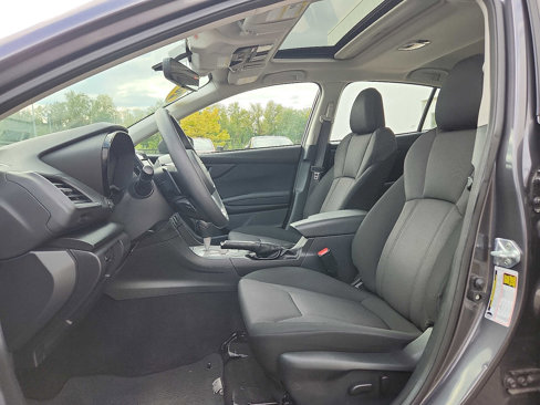 Used 2022 Subaru Impreza 2.0i Premium image 13