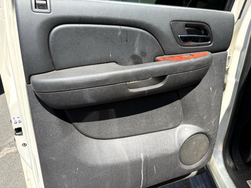 Used 2012 Chevrolet Suburban LTZ image 8