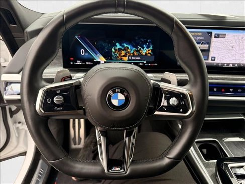 Used 2024 BMW 740i image 19