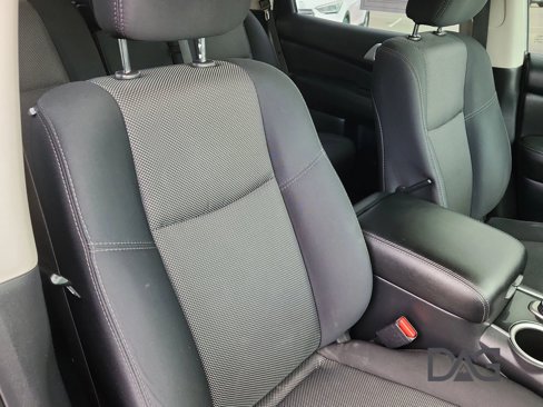 Used 2019 Nissan Pathfinder SV image 26