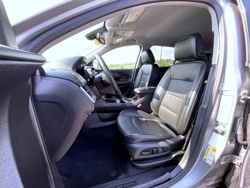 Certified 2024 GMC Terrain SLT image 10