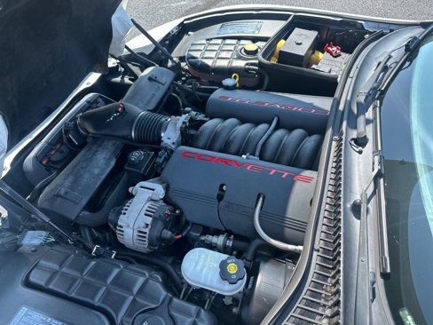 Used 2004 Chevrolet Corvette Coupe w/ Preferred Equipment Group image 19