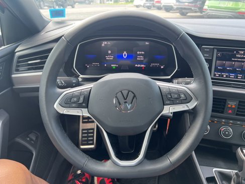 Used 2024 Volkswagen Jetta Sport image 25