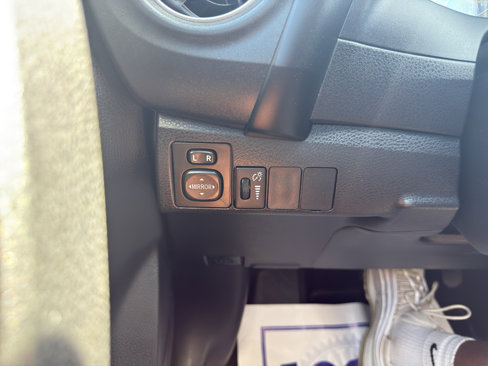Used 2019 Toyota Corolla XLE image 14