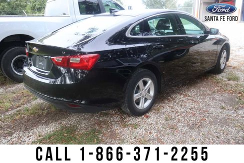 Used 2024 Chevrolet Malibu LT image 3