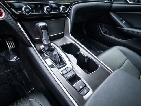 Used 2022 Honda Accord Sport image 25
