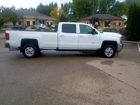 Used 2017 Chevrolet Silverado 2500 LT w/ LT Convenience Package image 6