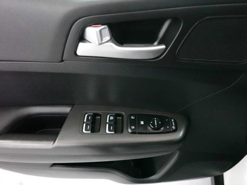 Used 2021 Kia Sportage LX w/ LX AWD Popular Package image 11