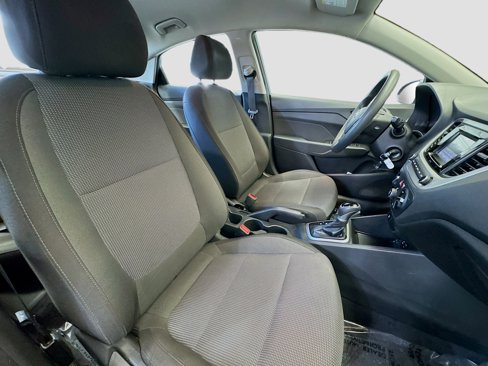 Used 2019 Hyundai Accent SE image 16