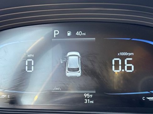 New 2025 Hyundai Venue SEL image 16