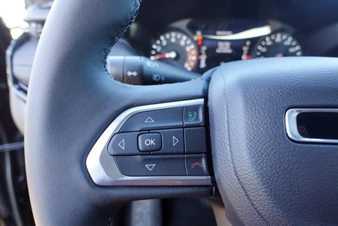 New 2025 Jeep Compass Latitude w/ Altitude Special Edition image 17