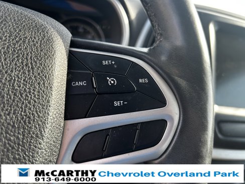 Used 2017 Jeep Cherokee Limited w/ Luxury Group image 9