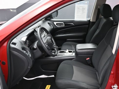 Used 2018 Nissan Pathfinder S image 14