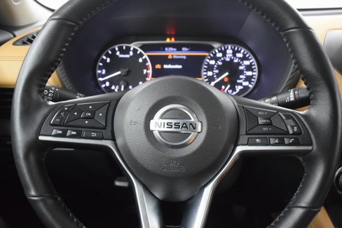 Used 2022 Nissan Sentra SV w/ SV Premium Package image 19