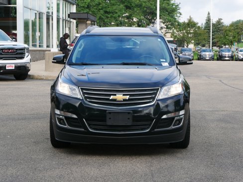 Used 2017 Chevrolet Traverse LT image 2