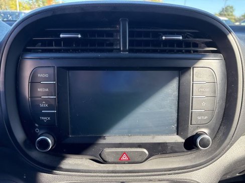 Used 2020 Kia Soul LX image 22
