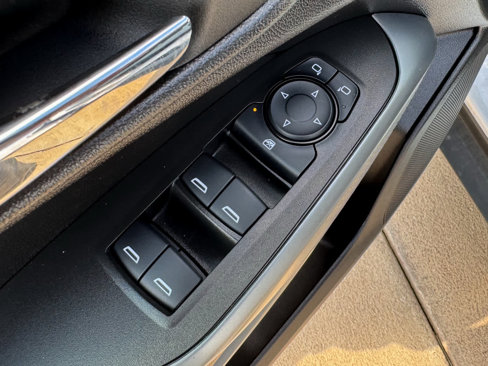 Used 2024 Chevrolet Trax LS image 23