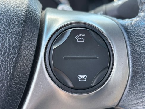 Used 2014 Toyota Camry L image 33