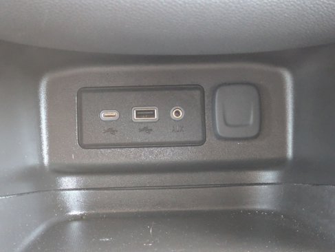 Used 2023 Chevrolet Equinox LT image 30