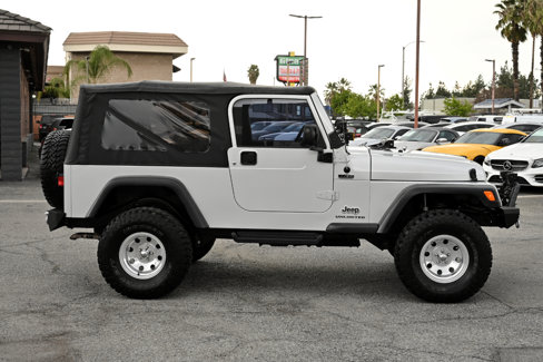 Used 2004 Jeep Wrangler 4WD image 9