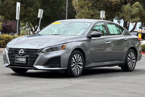 Certified 2024 Nissan Altima 2.5 SV image 8
