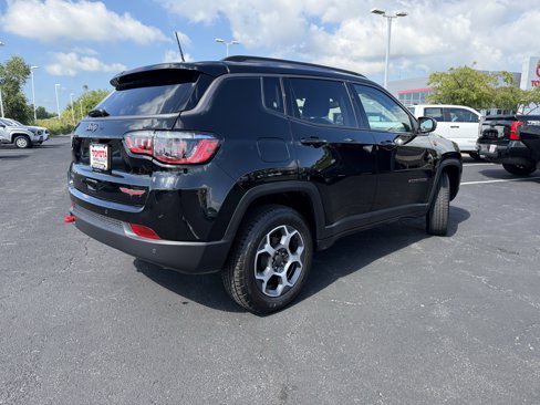 Used 2022 Jeep Compass Trailhawk w/ Trailhawk Convenience Group image 9