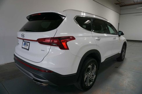 Used 2023 Hyundai Santa Fe SEL image 9