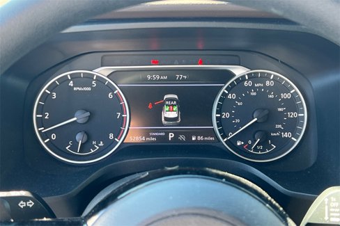 Used 2023 Nissan Rogue SV image 32