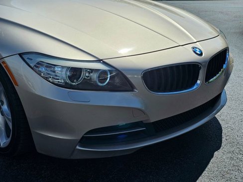Used 2012 BMW Z4 sDrive28i image 3