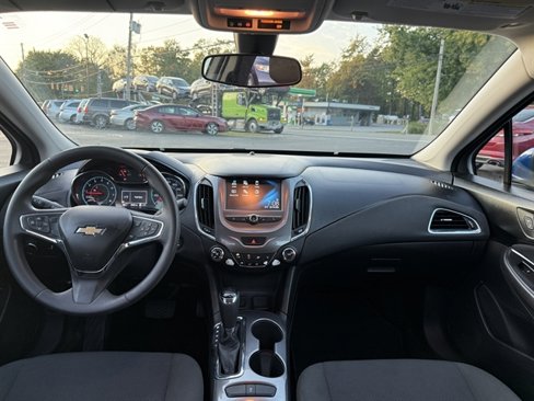 Used 2016 Chevrolet Cruze LT w/ Convenience Package image 34