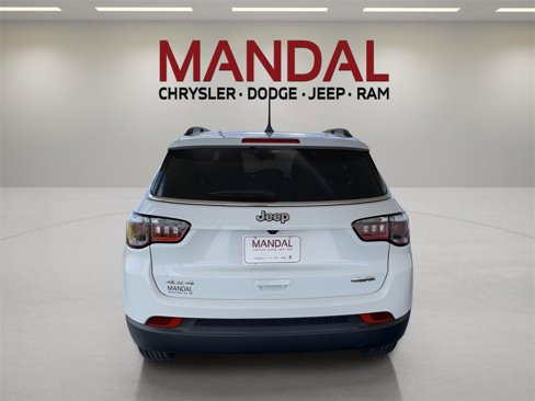 Certified 2024 Jeep Compass Latitude image 7