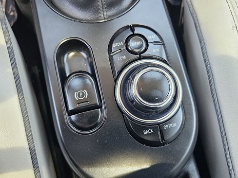 Used 2023 MINI Cooper SE image 28