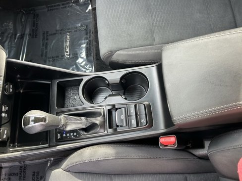 Used 2019 Hyundai Tucson SE image 17