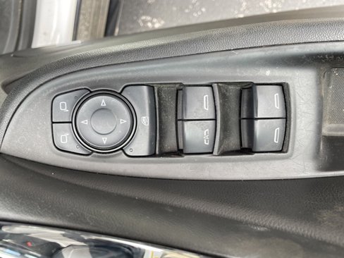 Used 2017 Chevrolet Volt Premier w/ Driver Confidence II Package image 5