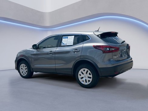 Used 2020 Nissan Rogue Sport S image 5