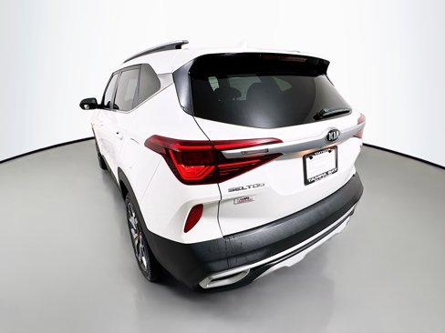 Used 2021 Kia Seltos S image 8
