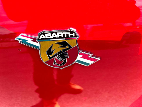 Used 2016 FIAT 500 Abarth w/ Comfort/Convenience Group image 10
