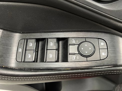 Used 2024 Nissan Rogue SV image 12