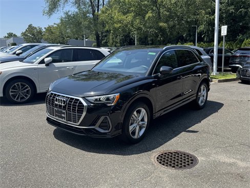 Certified 2022 Audi Q3 2.0T Premium image 10