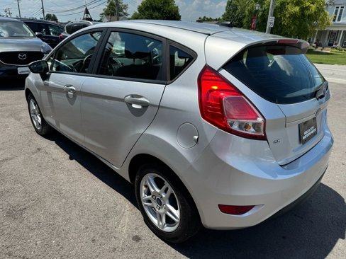 Used 2018 Ford Fiesta SE image 8