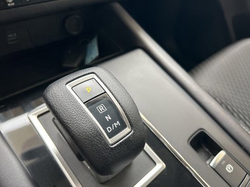 Used 2024 Mitsubishi Outlander ES image 8