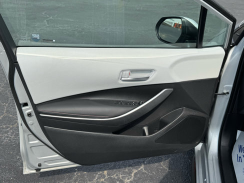 Used 2023 Toyota Corolla SE image 11