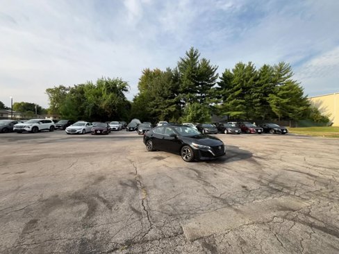 Used 2024 Nissan Sentra SV image 11